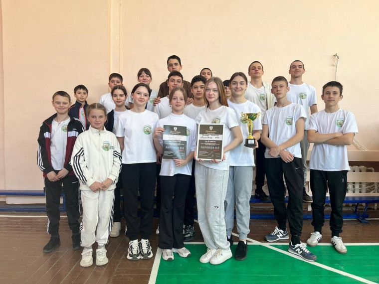 Тырновские школьники принимают участие в Зарнице 2.0.